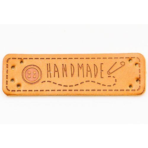Címke "hand made" felirattal, gomb 5*1,5cm (bőr utánzat)
