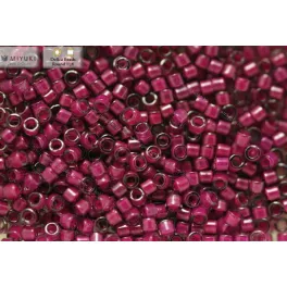   Delica gyöngy 11/0, DB0281, fényes festett közepű sötét magenta, 4g